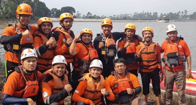 Tim Relawan BAZNAS Jabar mengikuti Pelatihan Water Rescue