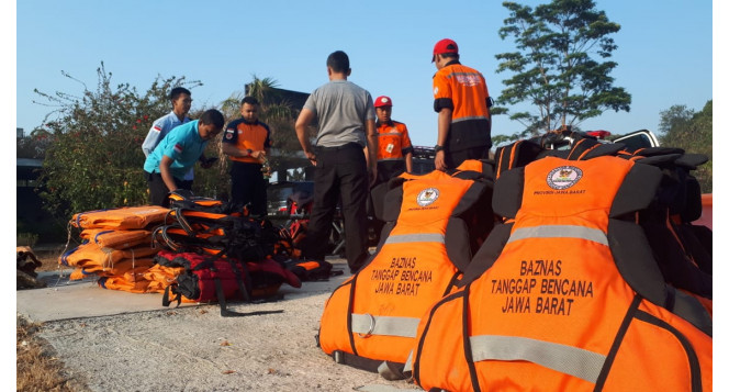 Pelatihan Water Rescue BTB Jabar Bersama Tim Keamanan ITB dan Yayasan Rescue 512