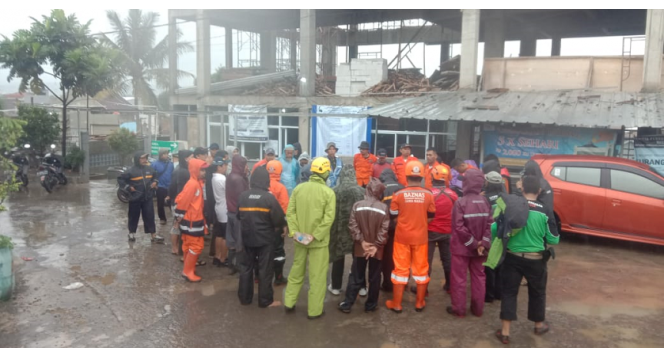 Respon BAZNAS JABAR Terhadap Bencana Banjir Kabupaten Bandung Barat