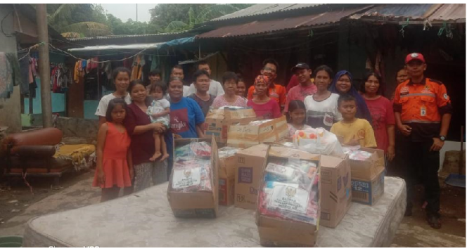Pendistribusian Paket Hygiene Kits dan Obat - Obatan Untuk Korban Bencana Banjir JABODETABEK