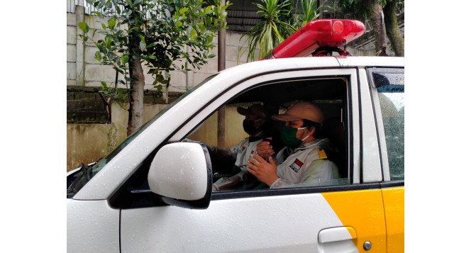 Sosialisasi Pencegahan Corona, Layanan Aktif BAZNAS Jabar Berkeliling Menggunakan Ambulans