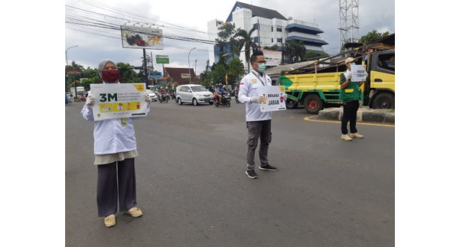 BAZNAS Jabar Lakukan Kampanye Protokol Kesehatan bagi Pengguna Jalan Raya