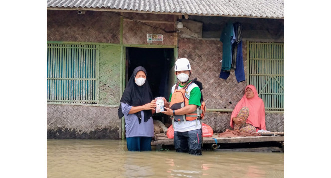 Akibat Banjir yang Rendam Kabupaten Bekasi