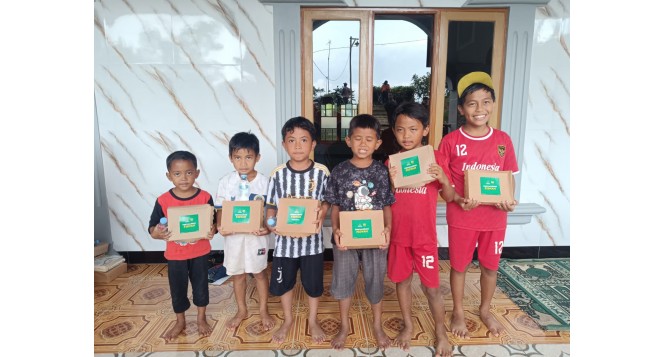 BAZNAS Jabar menyalurkan paket fidyah di pelsok jabar